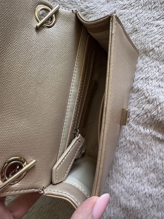 Златиста чанта VALENTINO di Mario Valentino
