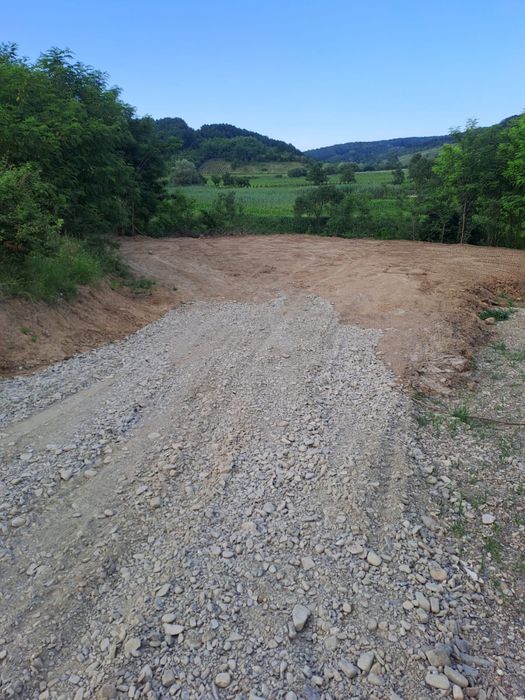 Teren 2000 mp de vânzare în Sănduleni, Bacău | Deschidere 40m | Utilități