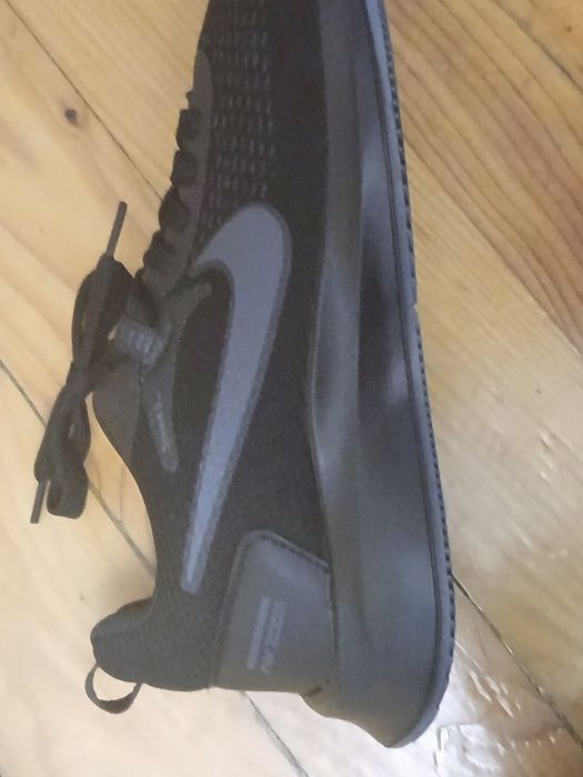 Маратонки NIKE Намаление