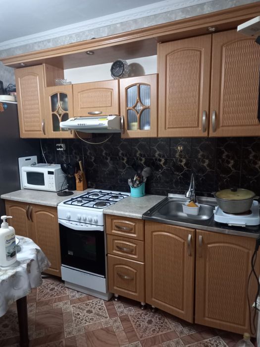 Продается Кухонный гарнитур