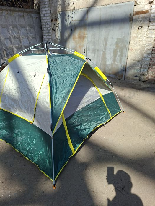 Палатка туристическая Camping Gear