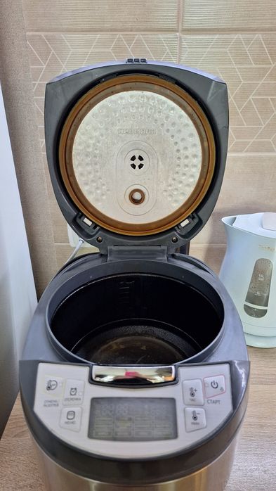 Продам мультиварку REDMOND