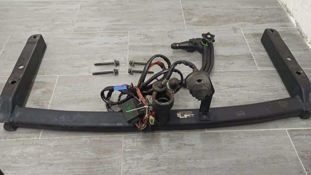 Теглич за Audi A6 C6/4f сваляем