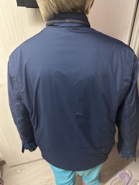 Продам куртку мужскую