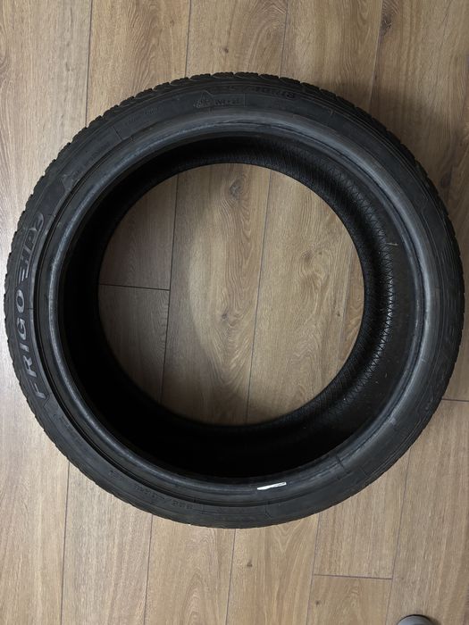 2 buc Anvelope iarna cauciucuri 225/40/18 debica si dunlop dot 2022