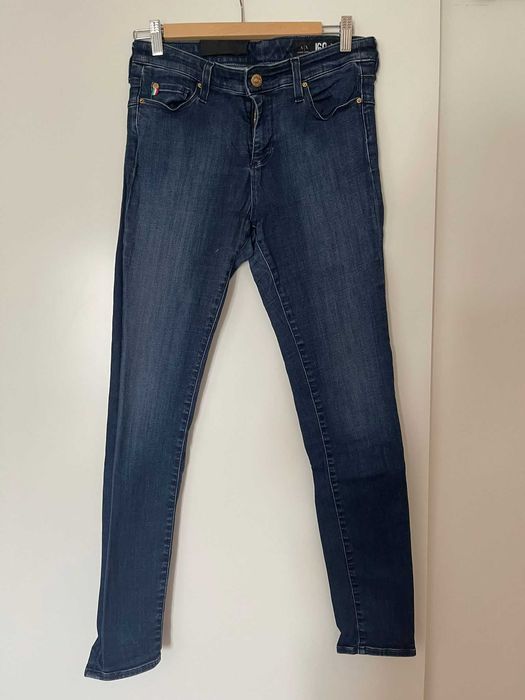 Blugi Guess, Armani, Tommy Ralph de la 100 ron aproape noi