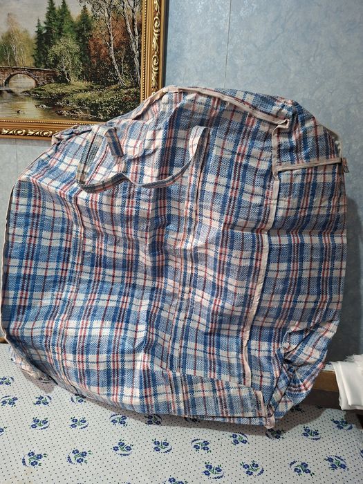 Продаются сумки дорожные .