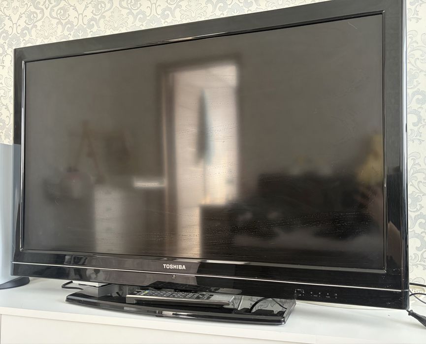 Продам телевизор