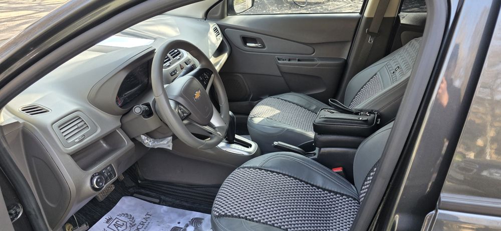 Chevrolet Cobalt - 4 euro