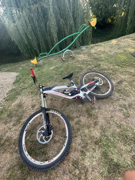 Vand downhill YT TUES 2.0 PRO EDITION