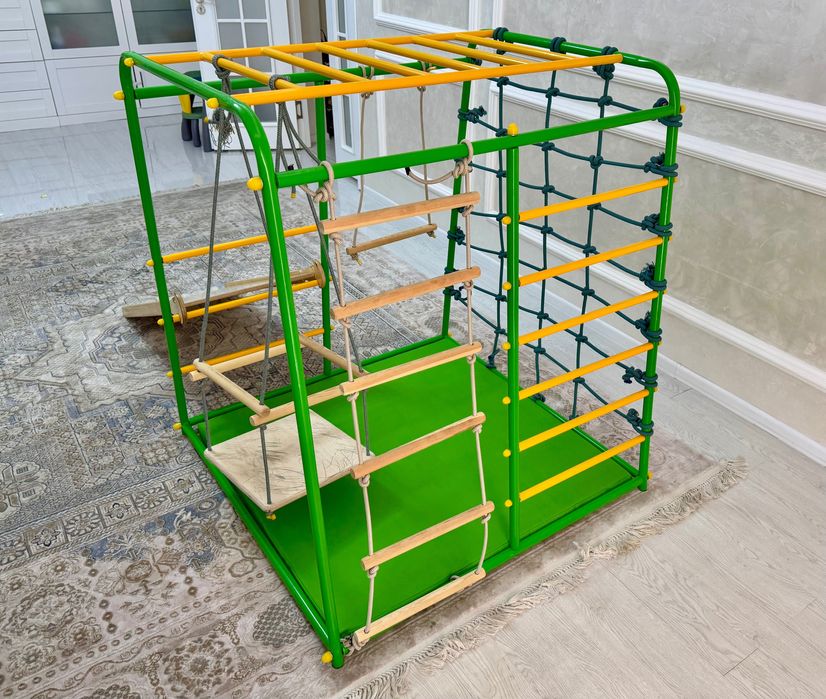 Детский спортивный комплекс с горкой