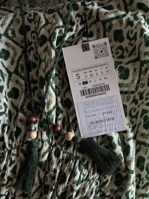 Платье Zara, с этикеткой