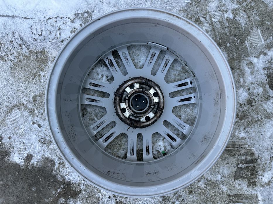 4x108 Ford Tourneo Courier 2018 cod ET76-1007-BA pret 1000 lei