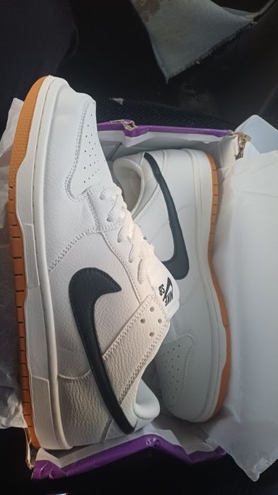 Красовки Nike белые