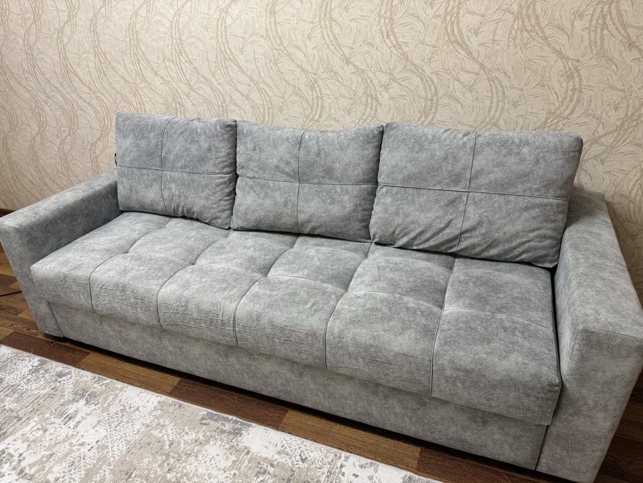 Продам Диван в использовании 2 года