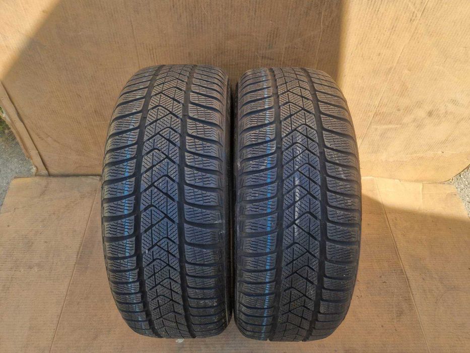 2 Pirelli R19 225/45 Зимни гуми  DOT2620