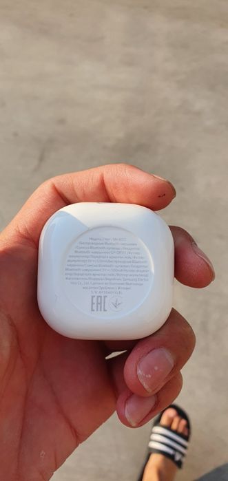 "Samsung"  Galaxy buds2. Orginal quloqchin KAROBKA FULL garantya ham