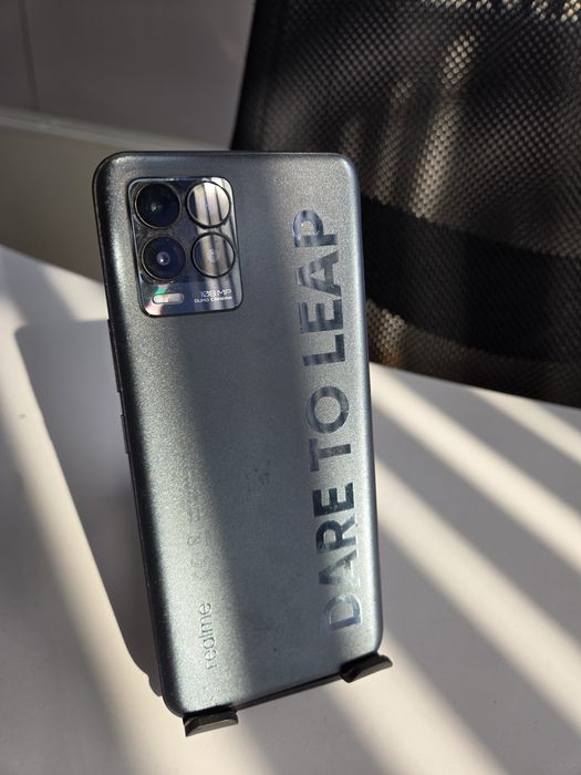 Realmi 8 телефон