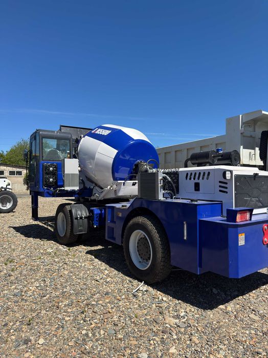 Самоходный бетоносмеситель LEHMAN LM5500
