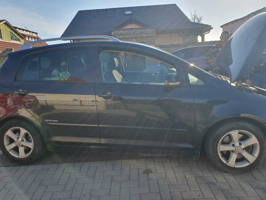 Vand Golf 5 Plus 1.9 TDI cu motor defect