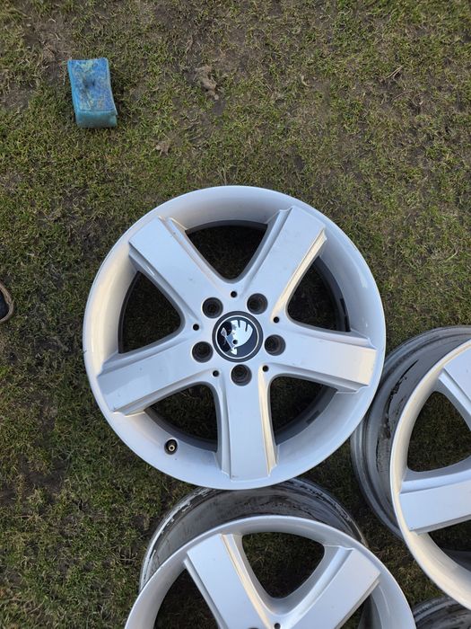 Гуми и джанти Шкода 5x112 16 цола