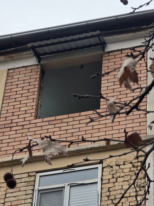 Делаю кладку балкона,установка козырков