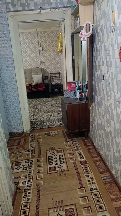 Сдаю свою квартиру одна переделанную в двух..  Срутник 2 1/2.