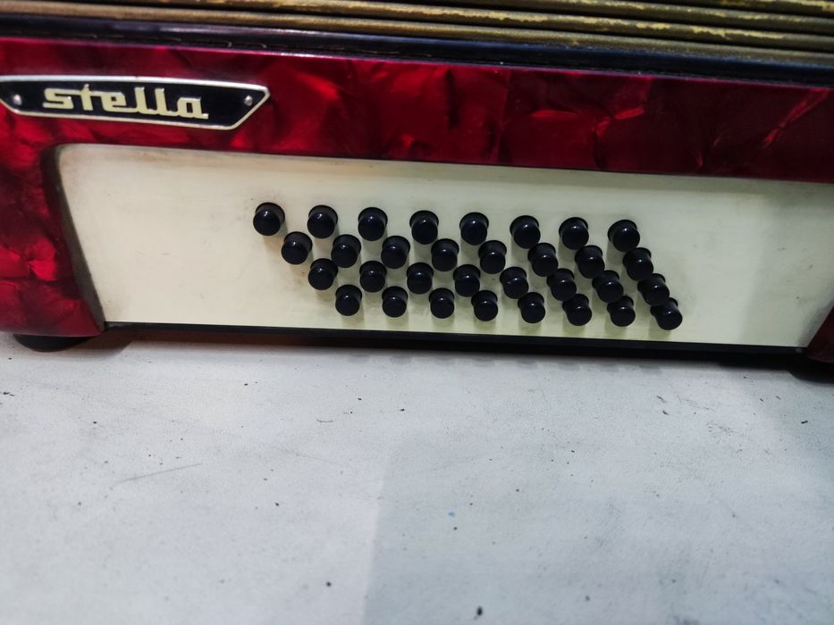 Аккордеон Weltmeister Stella