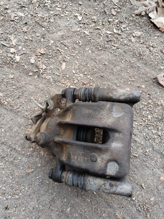 Продам задний суппорт на гольф 3