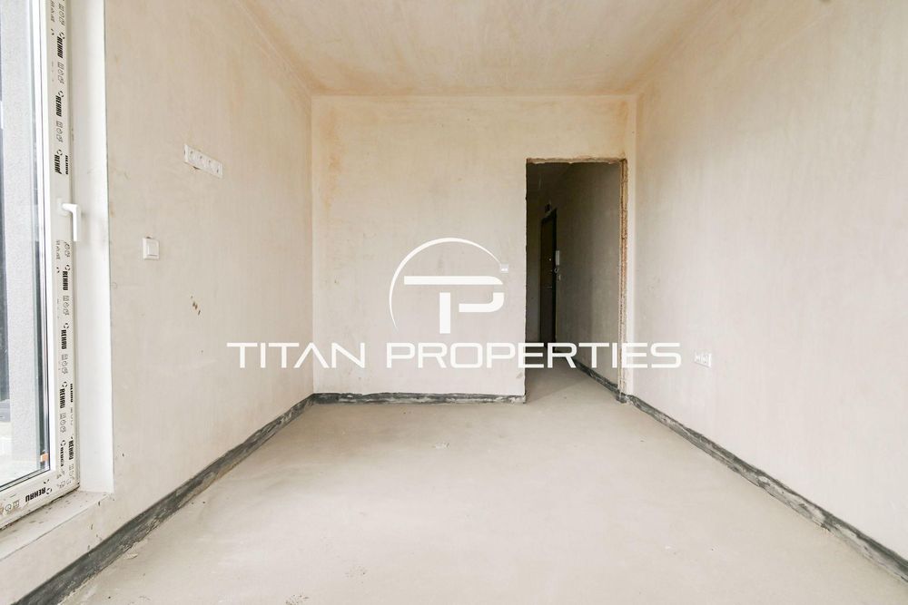 Тристаен за продажба в ж.к Лев Толстой