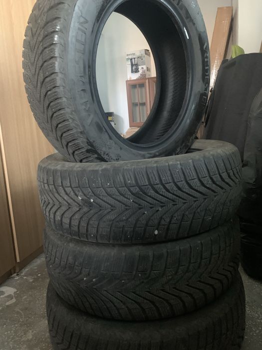 Set 4 anvelope de iarna 205/60 R 16