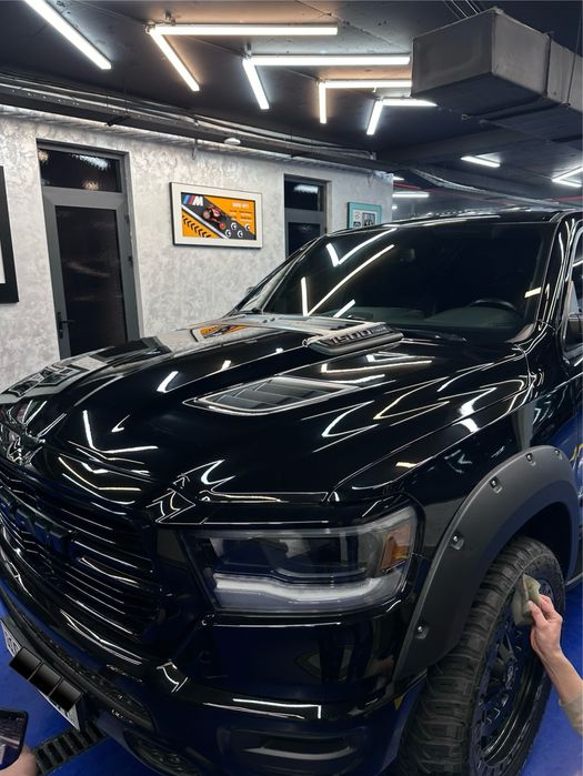 Dodge RAM 5.7 sport Пикап