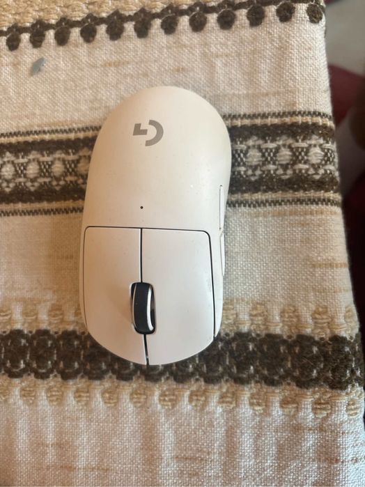 G pro superlight мишката работи перфектно