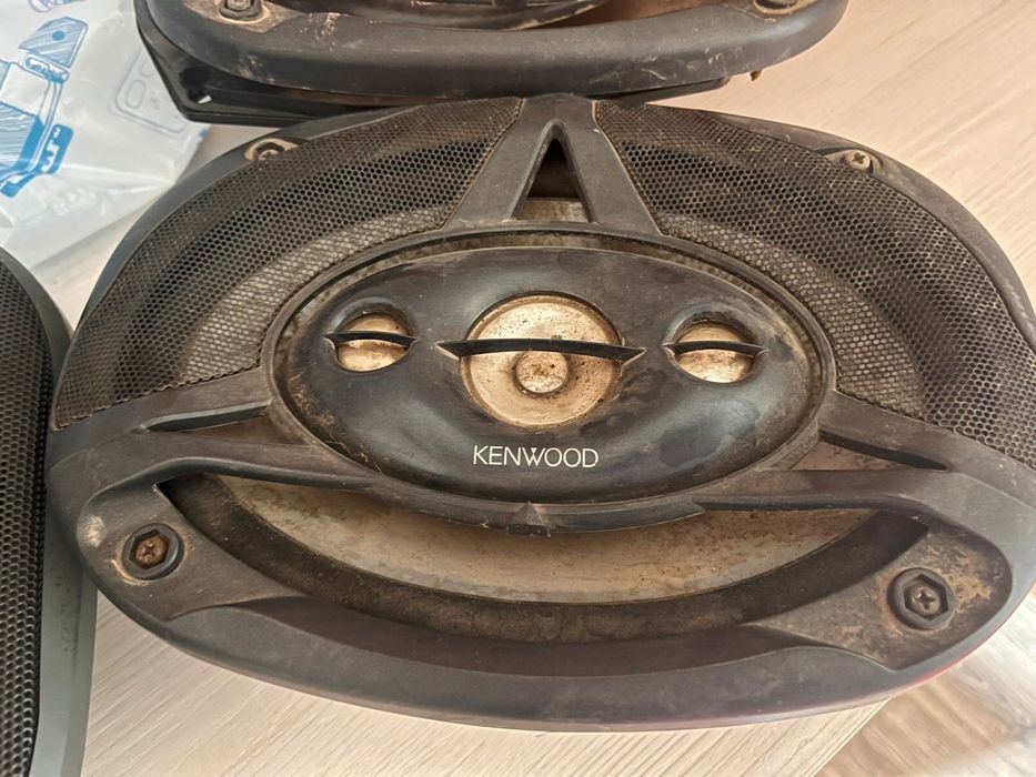 Колонки для машын