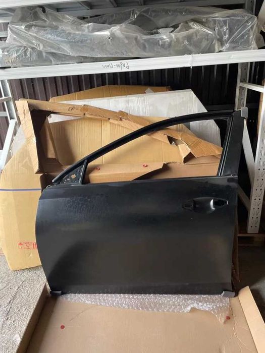 Передний дверь на Хэндай Акцент 11-/ Hyundai Accent 11-