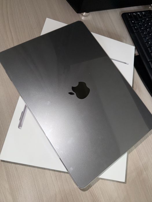 MacBook Air M2 / 2023 / SSD 256Gb