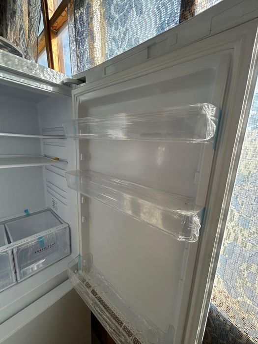 Продам Холодильник Бирюса