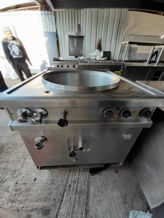 Vand set de bucatarie capacitate mare, profesional,15000Euro,la Oradea