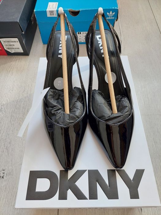 Дамски обувки DKNY