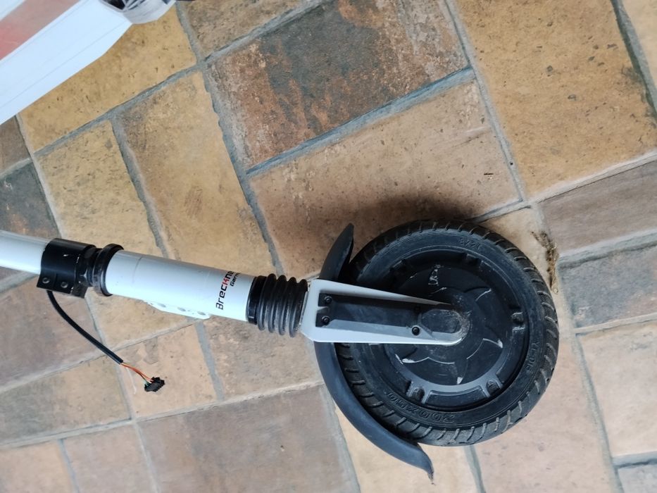 Scuter Electric Breckner Germany 350W,fara sistem de pliere,Baterie Bună cu Încărcător