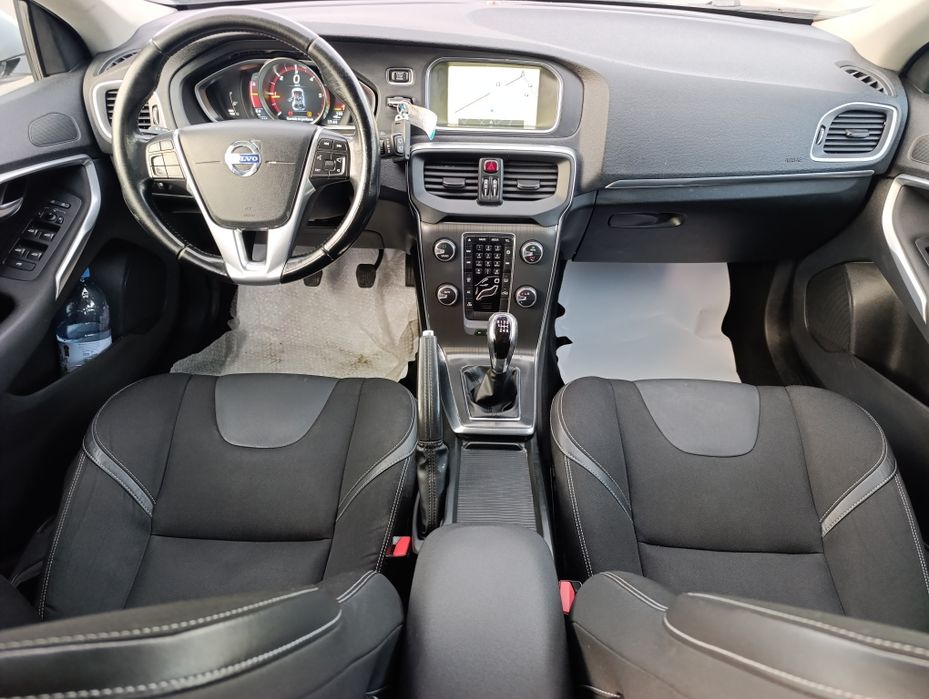 Volvo V40 / 1.6 diesel/ euro / 2014