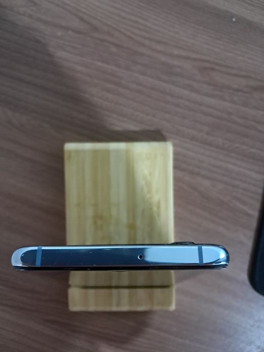 Продаю Huawei p30