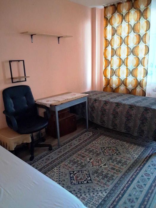 Дава се под наем Тристаен апартамент в Русе, Център - 89 кв.м за 331.5 € - Снимка #3