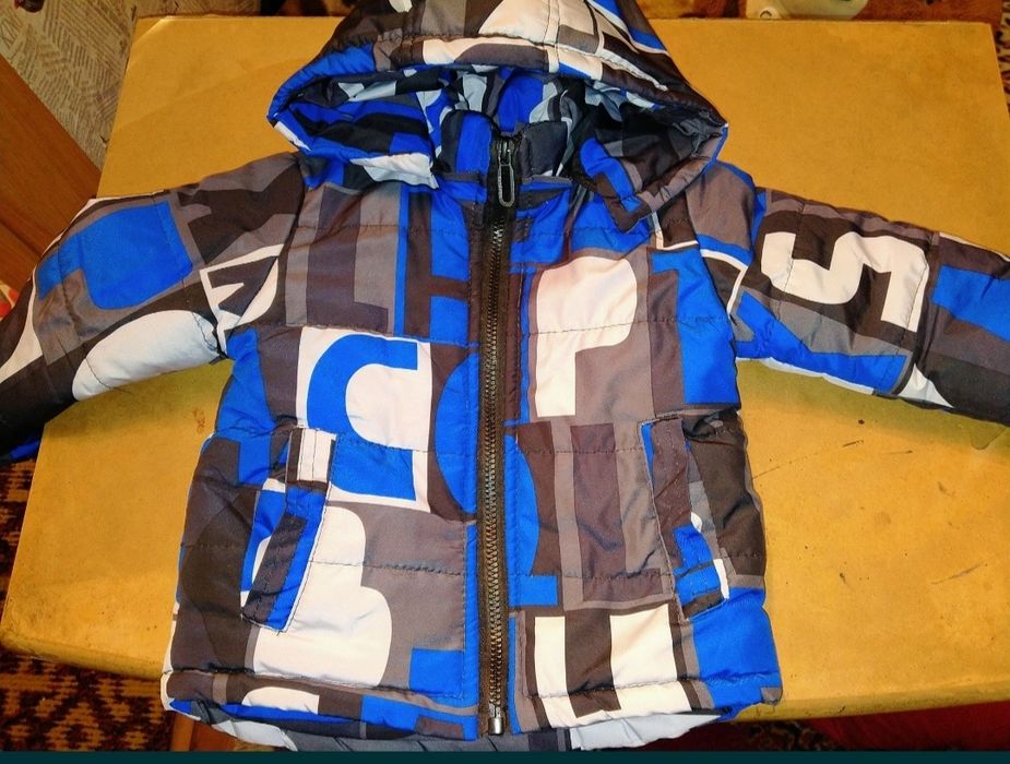 Куртка маленькому  мальчику