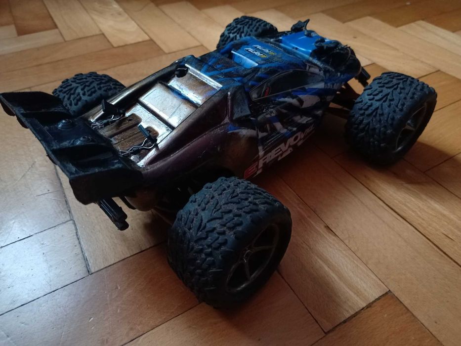 1/16 E-Revo VXL TSM 
с дистанционно