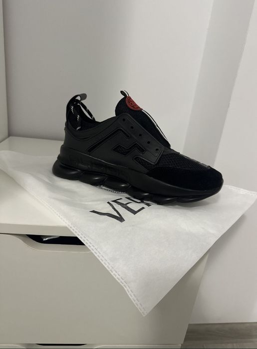 Versace Chain Reaction