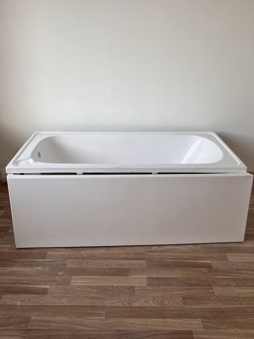 Акриловая ванна 1,60х70