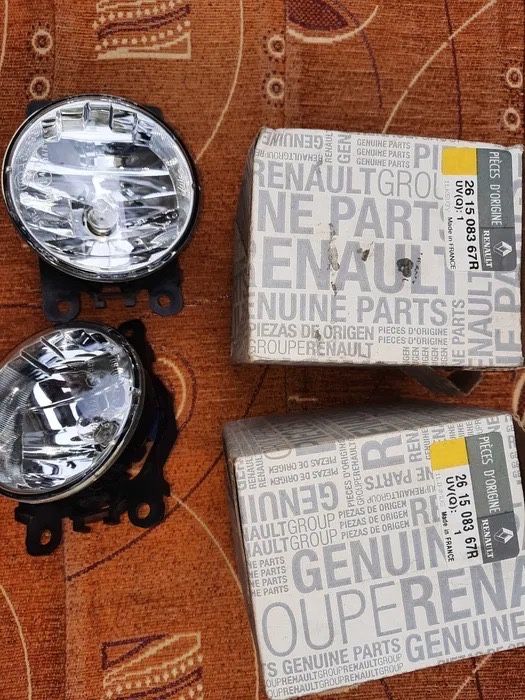 Proiector ceata Logan Facelift