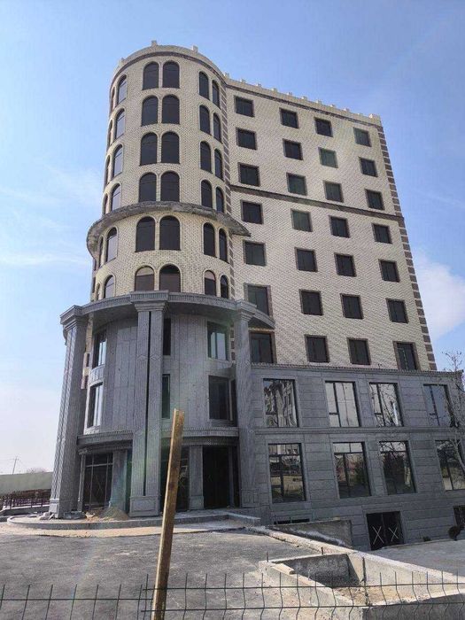 3х комнатная квартира 106кв/м в состоянии коробки, сквозная планировка