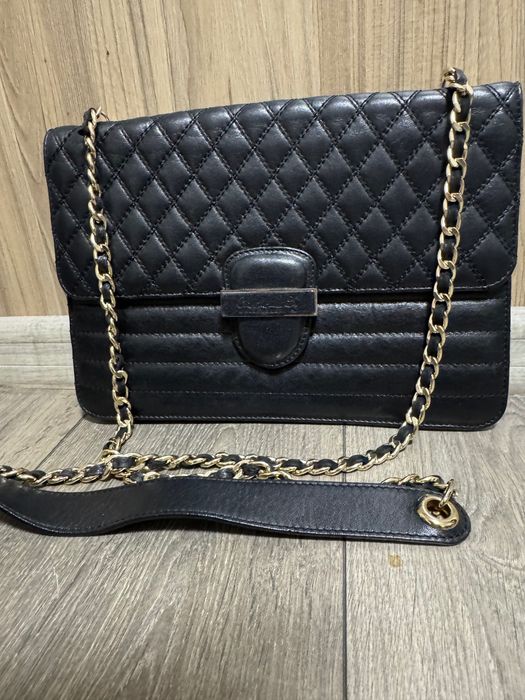 Отлична Carlo Colucci!!!